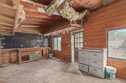 744 Camino Seco, Tucson AZ 85710-2627 exterior