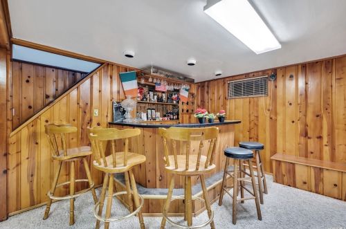 738 Salisbury Park Dr, Westbury NY  11590-5820 exterior