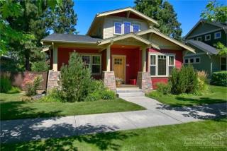 2618 Sacagawea Ln, Bend, OR 97701-5526