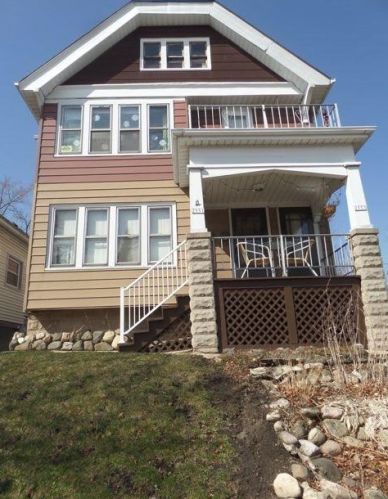 2551 Fratney St, Milwaukee WI 53212-2948 exterior