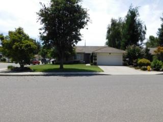 2614 River Cove Dr, Riverbank, CA 95367-3326