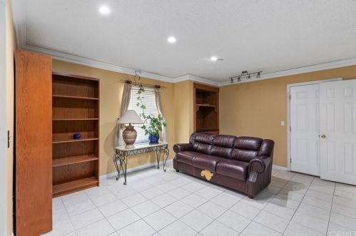 1643 Ironstone Ave, Montebello CA  90640-2125 exterior