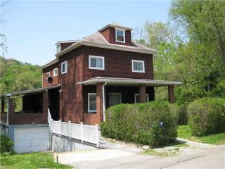519 Louann St, Pittsburgh, PA 15223-1215