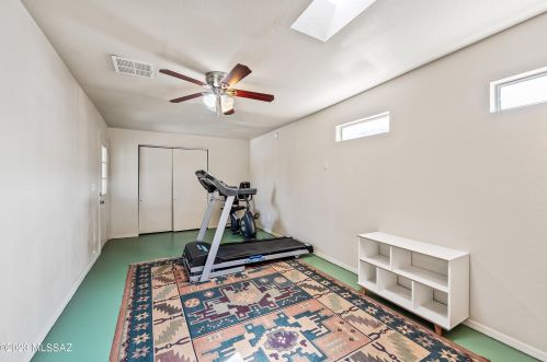 1519 Logan Dr, Tucson AZ 85710-6323 exterior