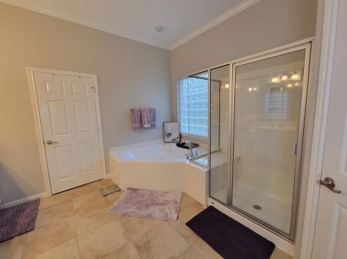 10206 Dover Fls Ct, Humble TX  77338-2844 exterior