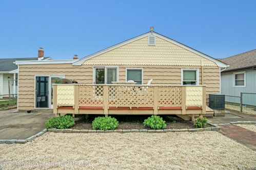 411 Richard Ave, Point Pleasant Beach NJ  08742-2646 exterior