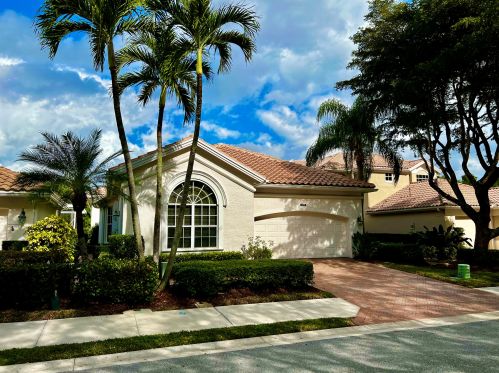 1045 Diamond Head Way, West Palm Beach, FL 33418-5815