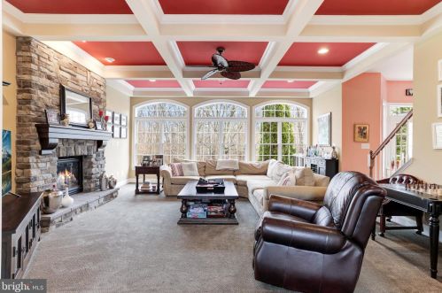 19058 Boyer Fields Pl, Leesburg VA 20176-1643 exterior