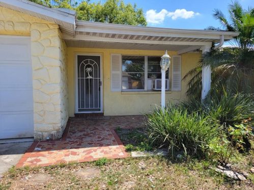 7114 Oakshire Dr, Port Richey, FL 34668-3885