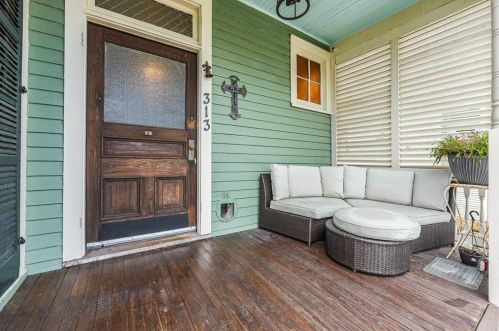 313 14, Galveston TX 77550-8226 exterior