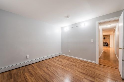 13 Bobwhite Trl, Gales Ferry CT  06335-2002 exterior