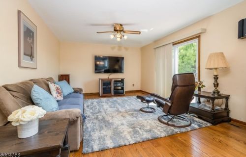 115 Johanna Farms Rd, East Amwell Township NJ  08551-2009 exterior