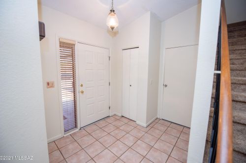 5411 Newhall Dr, Tucson, AZ 85746-1350