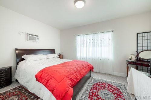 7043 Bobhird Dr, San Diego CA 92119-1403 exterior