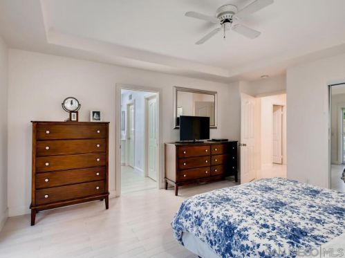 11218 Carmel Crk Rd, San Diego CA 92130-2625 exterior