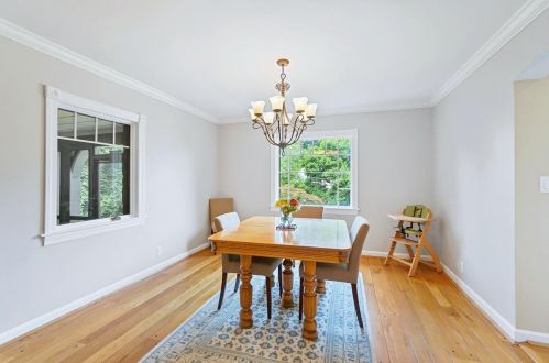 3911 Devonshire Dr, Cincinnati OH 45226-1301 exterior