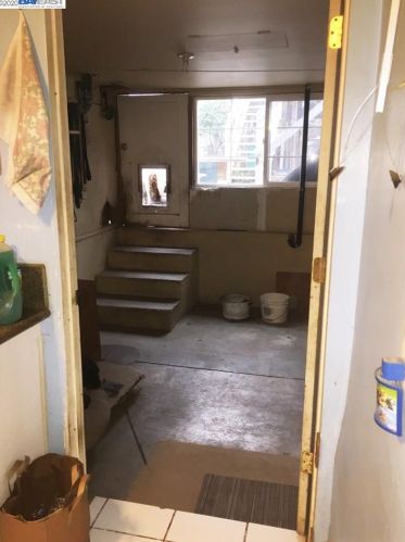 1314 51st Ave, Oakland CA 94601-5604 exterior