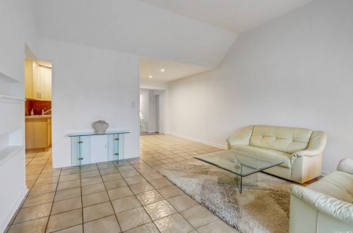 295 Herbert Pl, Bethpage NY  11714-4713 exterior