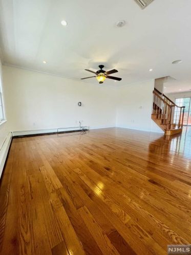 279 Highland Ave, Wood-Ridge NJ  07075-1523 exterior