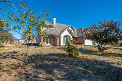 1900 Tule Ln, Oakley CA  94561-5088 exterior