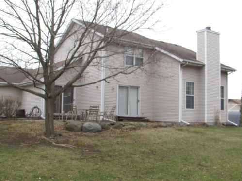 4753 Fairway Dr, Waterford WI  53185-3371 exterior