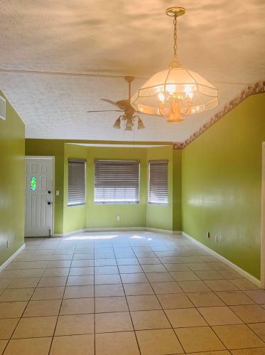 1938 Gold Ln, Fort Pierce, FL 34953-1835