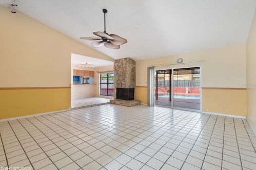 520 Charleswood Ave, Orlando, FL 32825-8024