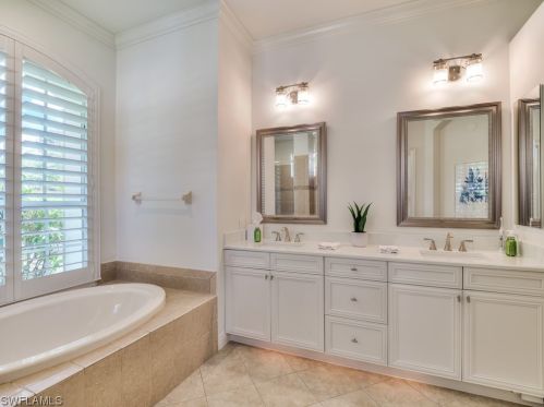 7661 Mulberry Ln, Naples FL  34114-9440 exterior
