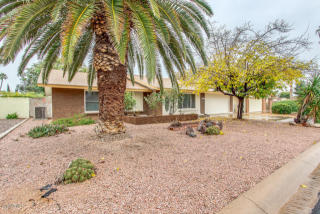 625 Essex Ln, Mesa, AZ 85208-1937