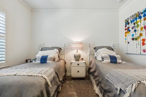 5620 Anita St, Dallas TX 75214-2709 exterior