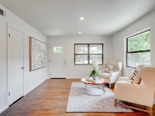 1819 Fuller Dr, Dallas TX  75228-3252 exterior