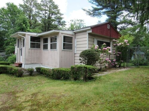 47 Walker Rd, Shirley, MA 01464-2901