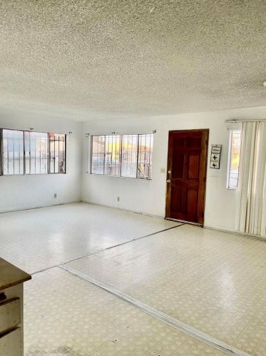 2750 Morningside St, San Diego, CA 92139-3526