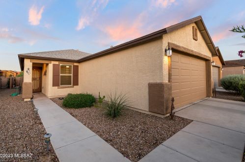 8633 Seabury Ct, Tucson, AZ 85710-6551