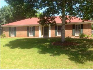 4437 White Acres Rd, Montgomery, AL 36106-3059