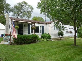 1260 Scott St, Maumee, OH 43537-3146