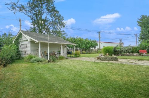 2153 Marshall Dr, Valpo IN  46385-5429 exterior