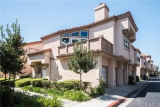 8 Magellan Aisle, Irvine, CA 92620-5716
