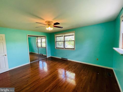 2879 Perkiomenville Rd, Harleysville PA  19438-1343 exterior