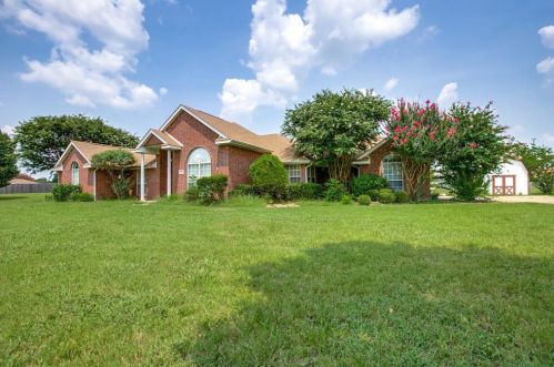 820 Clinton Ln, Midlothian, TX 76065-6284