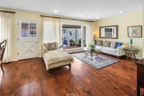 5436 Rosebay St, Long Beach CA  90808-3527 exterior