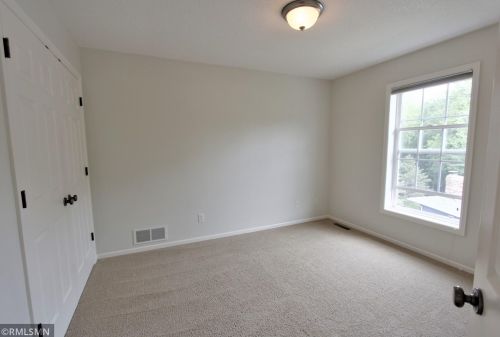 2357 Clover Ln, Red Wing MN  55066-4102 exterior