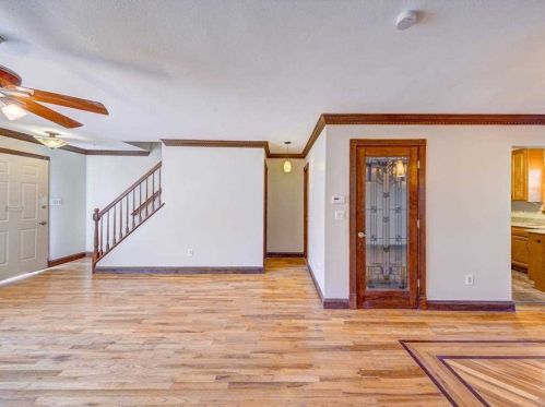 19 Hawthorn Ct, Fishkill NY  12524-2616 exterior