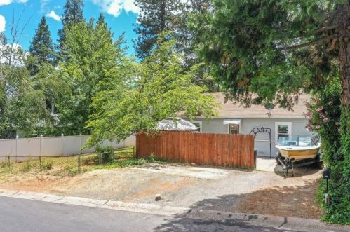 516 Packard Dr, Grass Valley CA  95945-7023 exterior