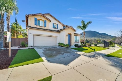 31983 Sugarbush Ln, Lake Elsinore, CA 92532-2522