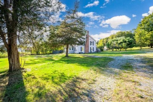 1937 Route 44, Pleasant Valley NY  12569-7373 exterior