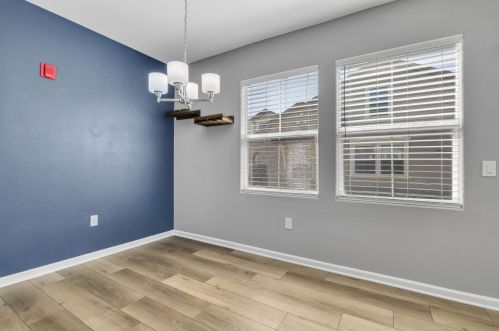 5610 Tares Cir, Elk Grove, CA 95757-4362