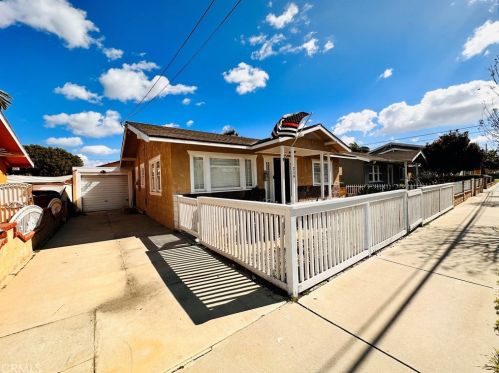 216 Carleton Ave, Anaheim, CA 92801-5919