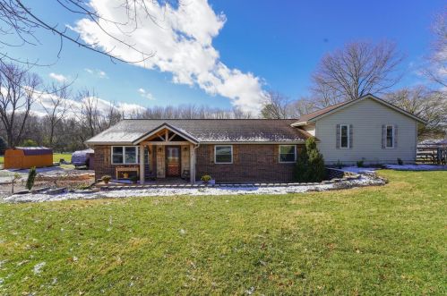 72 Dudley Rd, Blanchester, OH 45107-9718