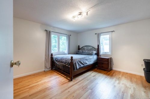 20 Del Prado Dr, Bristol CT  06010-2333 exterior